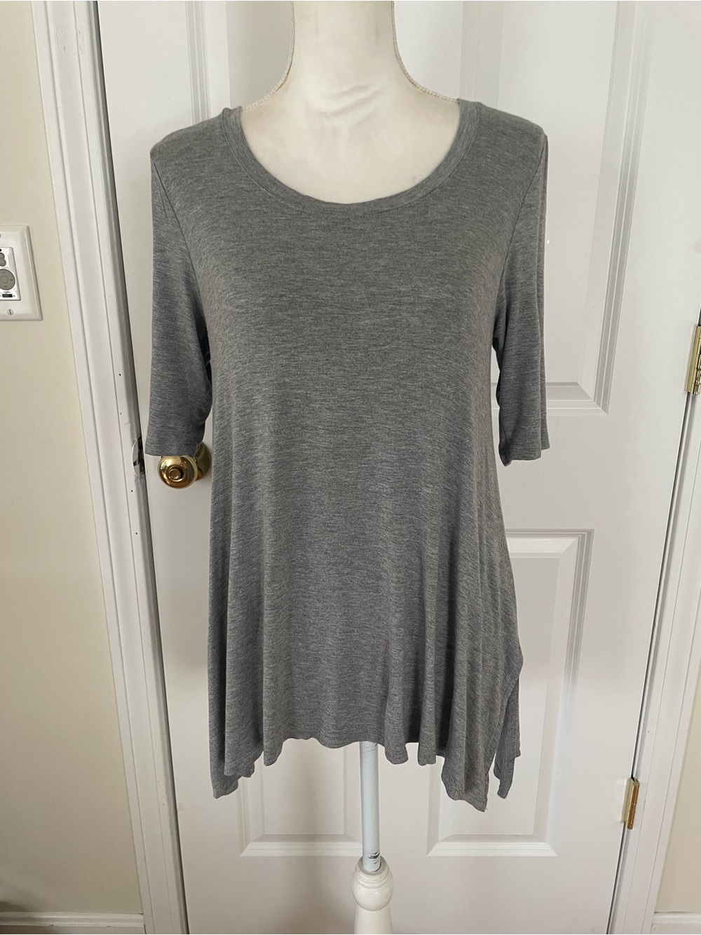 Cupio Gray Swing Tunic Top with Scoop Neck